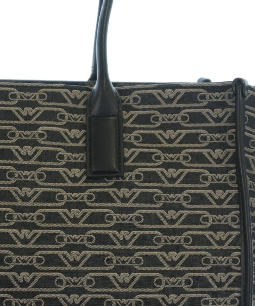 EMPORIO ARMANI กระเป๋าถือขนาดใหญ่