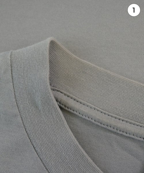 EMPORIO ARMANI เสื้อยืด/เสื้อท็อปส์