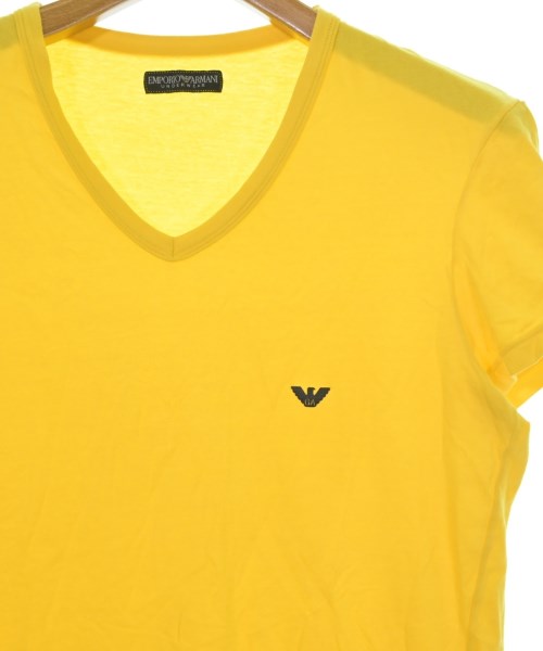 EMPORIO ARMANI เสื้อยืด/เสื้อท็อปส์