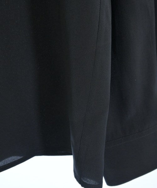 EMPORIO ARMANI เสื้อลำลอง