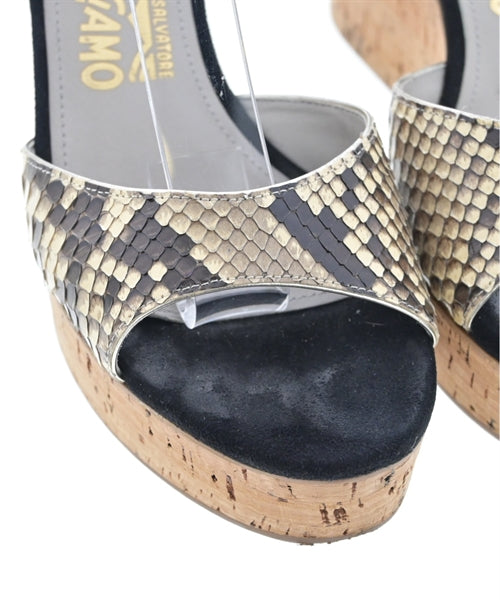 Salvatore Ferragamo รองเท้าแตะ