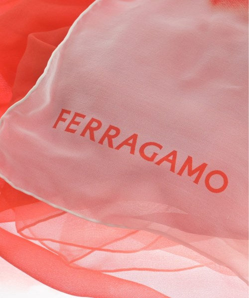Salvatore Ferragamo ผ้าคลุมไหล่