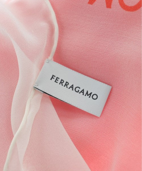 Salvatore Ferragamo ผ้าคลุมไหล่