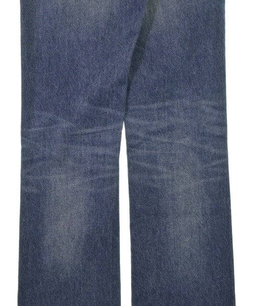 Salvatore Ferragamo ยีนส์