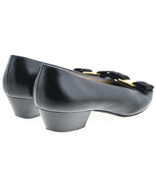 Salvatore Ferragamo รองเท้าส้นสูง