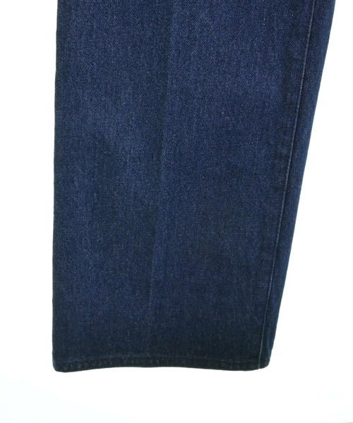 Salvatore Ferragamo ยีนส์