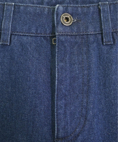 Salvatore Ferragamo ยีนส์