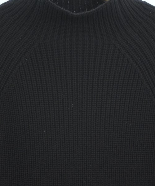 Salvatore Ferragamo เสื้อกันหนาว