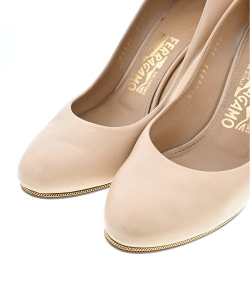 Salvatore Ferragamo รองเท้าส้นสูง