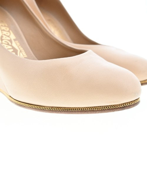 Salvatore Ferragamo รองเท้าส้นสูง