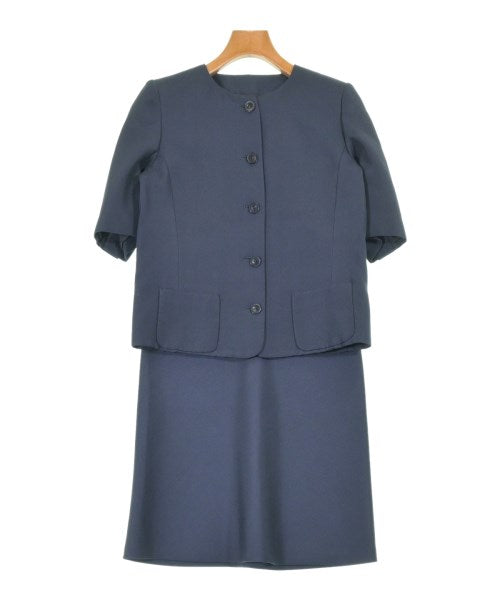 Salvatore Ferragamo ชุดสูทแบบครบเซต (อื่นๆ)