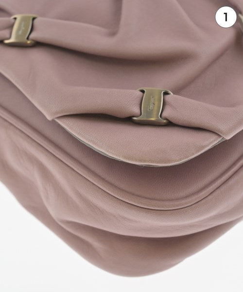 Salvatore Ferragamo กระเป๋าสะพาย