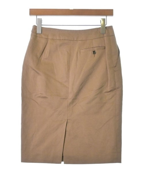 Salvatore Ferragamo กระโปรงยาวถึงเข่า