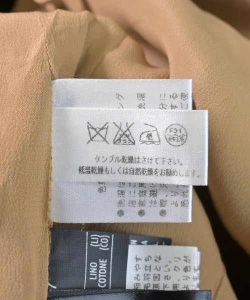 Salvatore Ferragamo กระโปรงยาวถึงเข่า