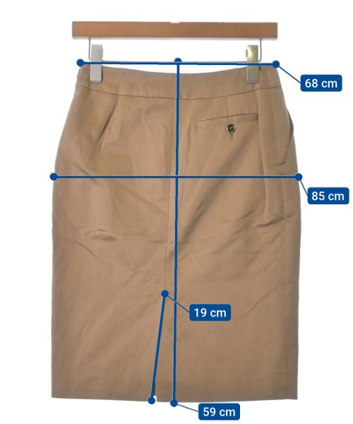 Salvatore Ferragamo กระโปรงยาวถึงเข่า