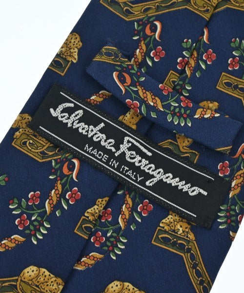 Salvatore Ferragamo เนคไท