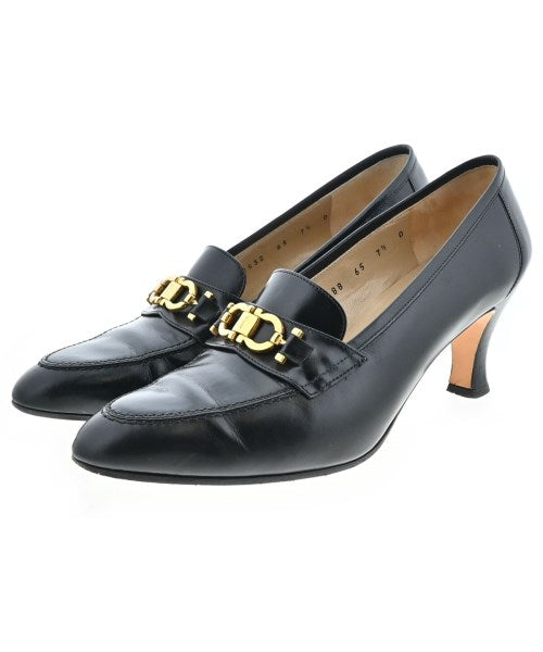 Salvatore Ferragamo รองเท้าส้นสูง