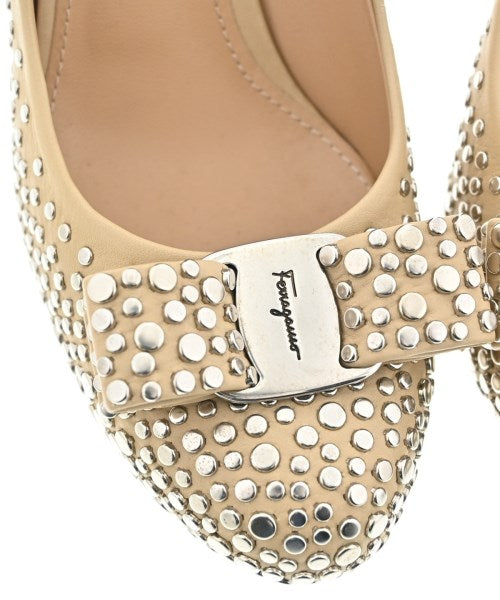 Salvatore Ferragamo รองเท้าส้นสูง