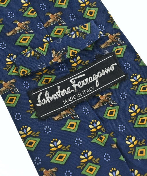 Salvatore Ferragamo เนคไท