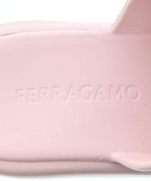 Salvatore Ferragamo รองเท้าแตะ