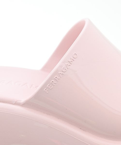 Salvatore Ferragamo รองเท้าแตะ