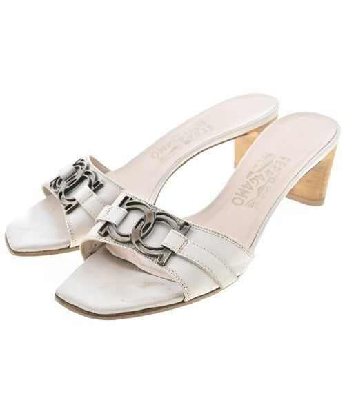 Salvatore Ferragamo รองเท้าแตะ