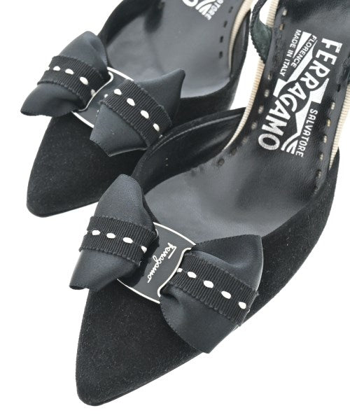 Salvatore Ferragamo รองเท้าแตะ