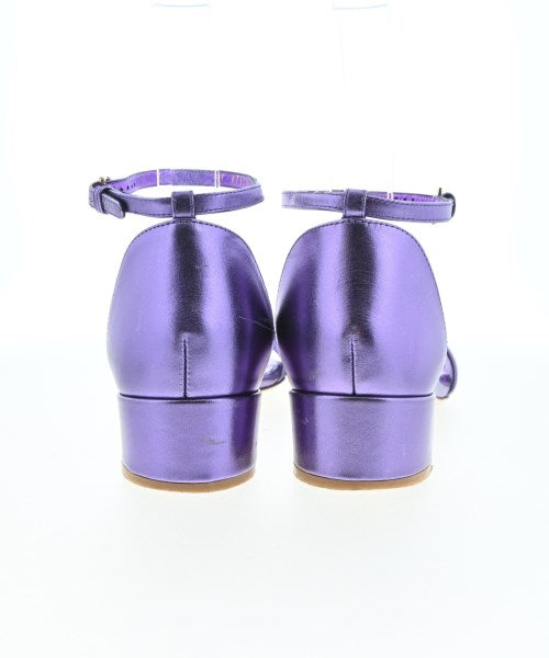 Salvatore Ferragamo รองเท้าส้นสูง