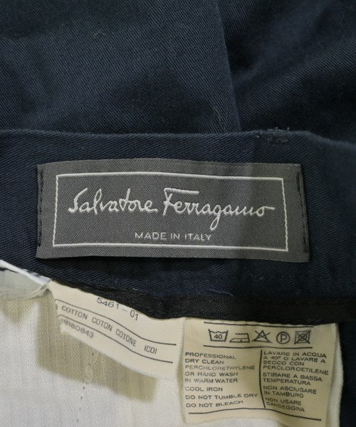Salvatore Ferragamo กางเกงขาสั้น