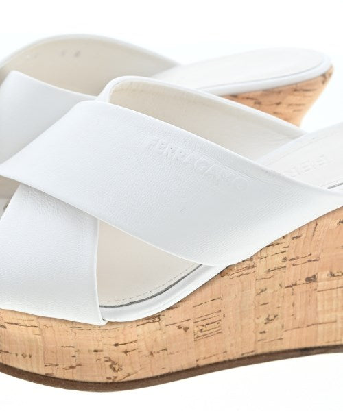 Salvatore Ferragamo รองเท้าแตะ