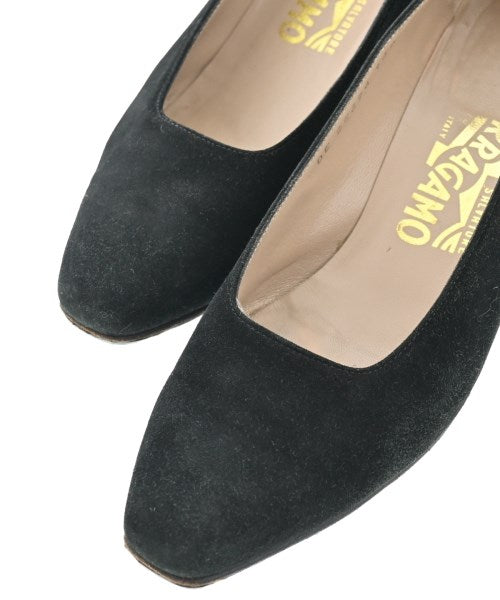 Salvatore Ferragamo รองเท้าส้นสูง