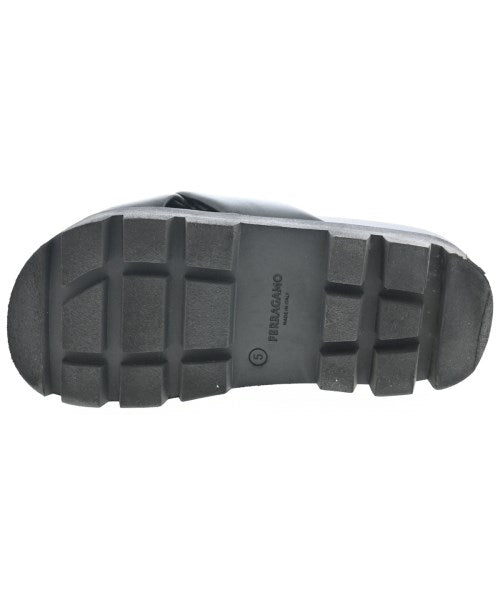 Salvatore Ferragamo รองเท้าแตะ