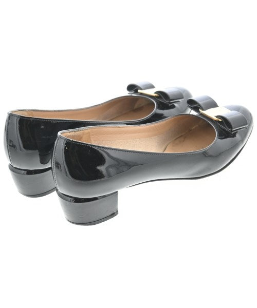 Salvatore Ferragamo รองเท้าส้นสูง