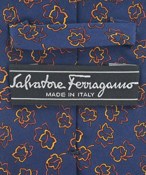 Salvatore Ferragamo เนคไท