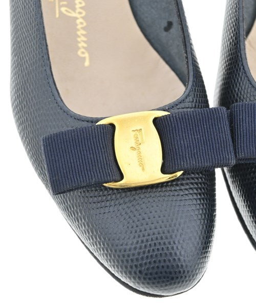 Salvatore Ferragamo รองเท้าส้นสูง