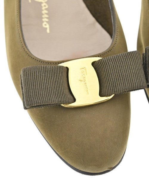 Salvatore Ferragamo รองเท้าส้นสูง