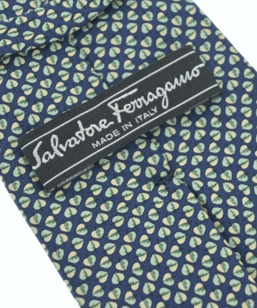Salvatore Ferragamo เนคไท