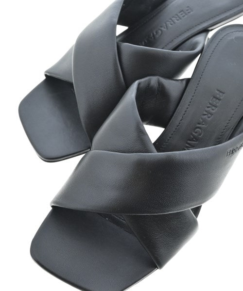 Salvatore Ferragamo รองเท้าแตะ