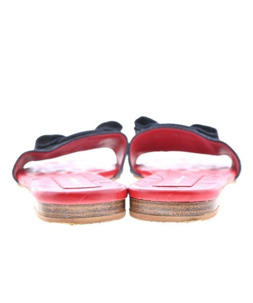 Salvatore Ferragamo รองเท้าแตะ
