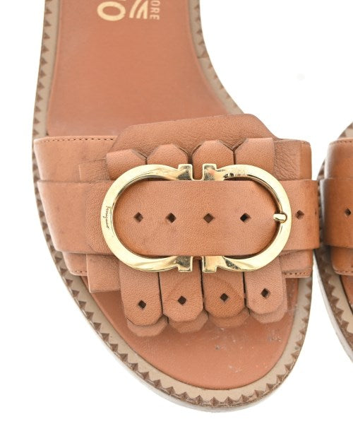 Salvatore Ferragamo รองเท้าแตะ