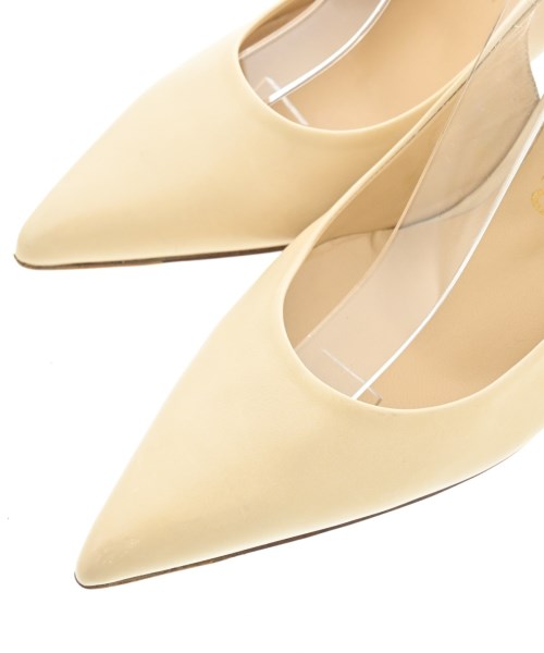 Salvatore Ferragamo รองเท้าส้นสูง