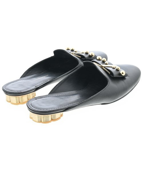 Salvatore Ferragamo รองเท้าแตะ