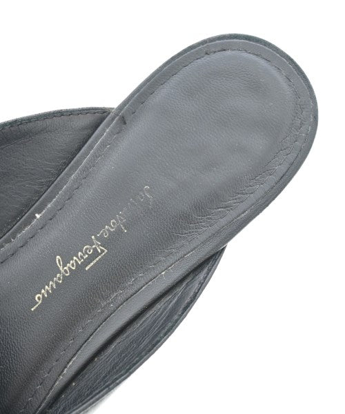 Salvatore Ferragamo รองเท้าแตะ