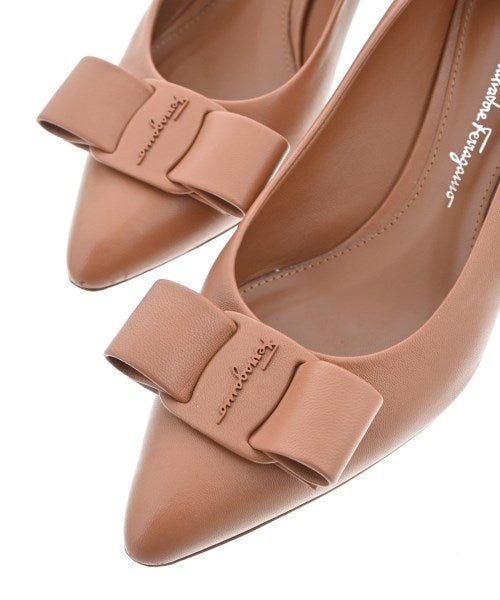 Salvatore Ferragamo รองเท้าส้นสูง