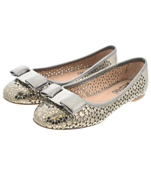 Salvatore Ferragamo รองเท้าส้นสูง