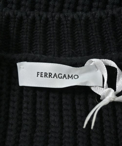 Salvatore Ferragamo เสื้อกันหนาว