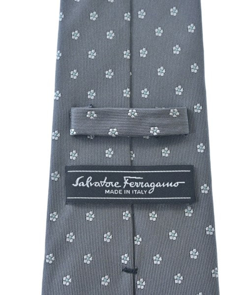 Salvatore Ferragamo เนคไท