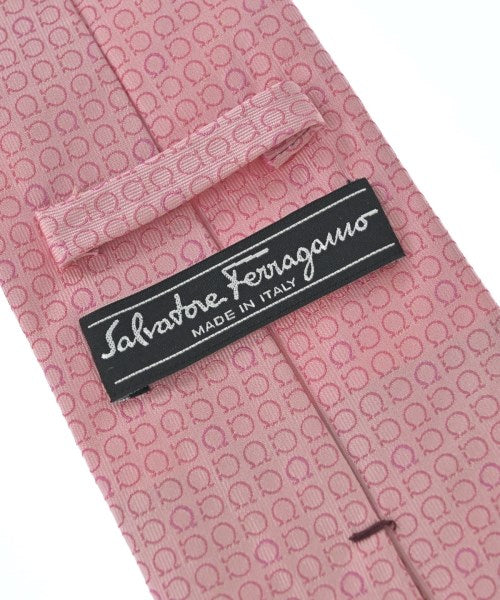 Salvatore Ferragamo เนคไท