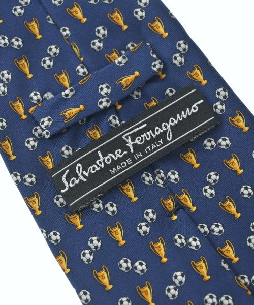 Salvatore Ferragamo เนคไท