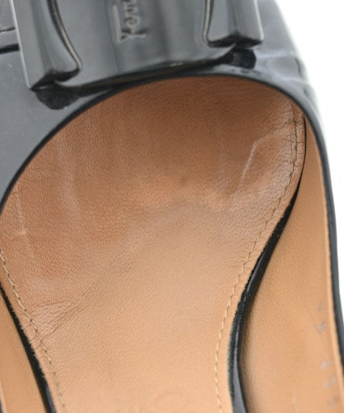 Salvatore Ferragamo รองเท้าส้นสูง